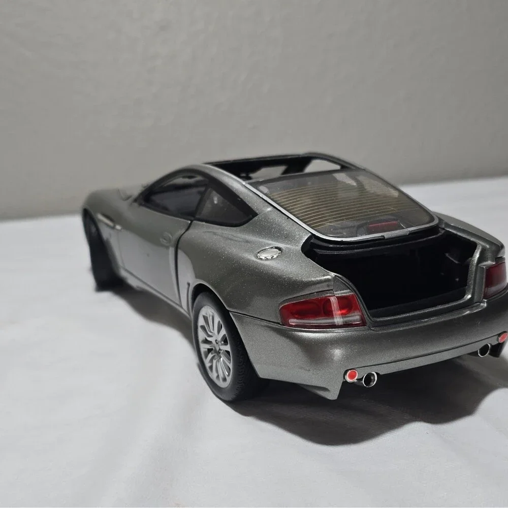 JOY RIDE Studios aston martin
